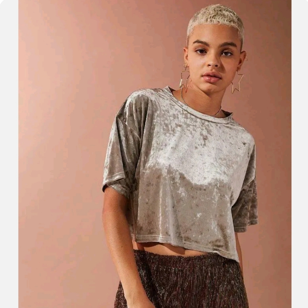 URBAN OUTFITTERS Crushed Velvet Cropped Top, Womens Size S